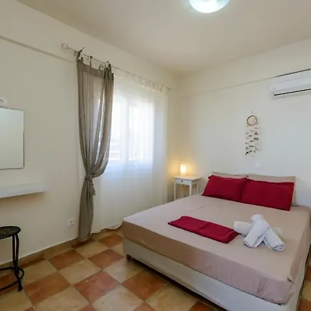 Seaside Aqua Bliss & Serenity With Private Pool Villa Koilas