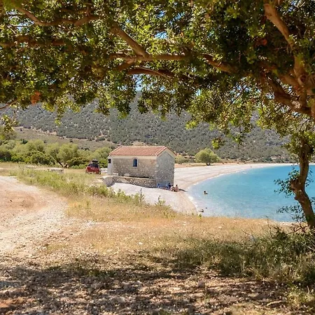 Seaside Aqua Bliss & Serenity With Private Pool