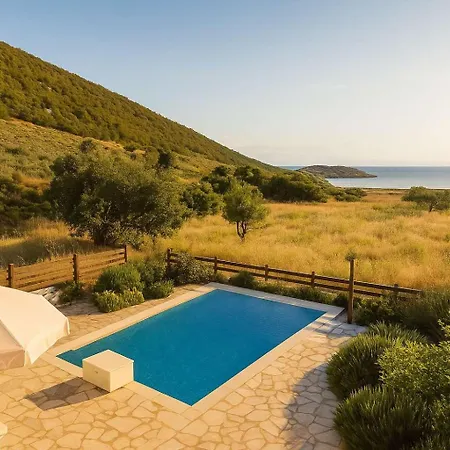 Seaside Aqua Bliss & Serenity With Private Pool Villa Koilas
