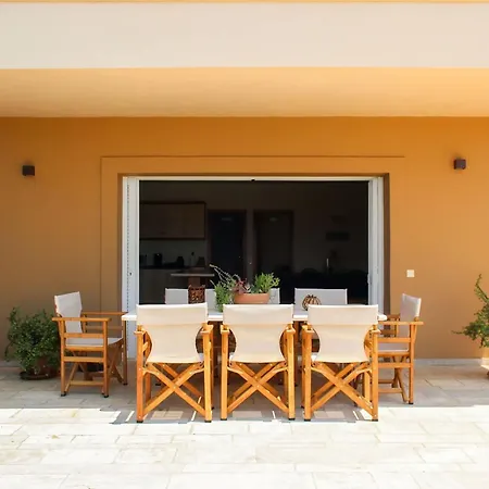 Seaside Aqua Bliss & Serenity With Private Pool Villa Koilás